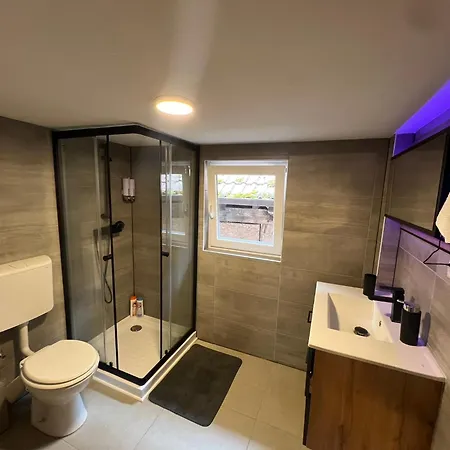 Moeblierte In Laubach Apartman *