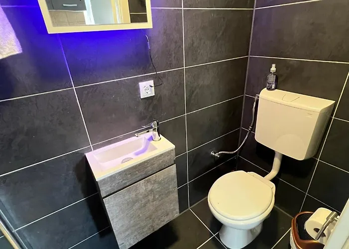 Moeblierte In Laubach Apartman *